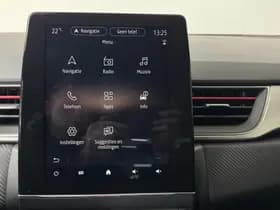 Renault Captur thumbnail 34