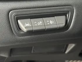 Renault Captur thumbnail 34
