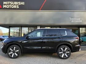 Mitsubishi Outlander thumbnail 2