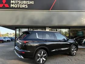 Mitsubishi Outlander thumbnail 5
