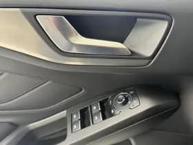 Ford Focus thumbnail 15
