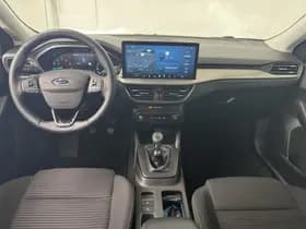 Ford Focus thumbnail 3
