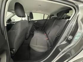 Ford Focus thumbnail 9