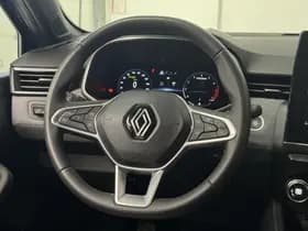 Renault Clio thumbnail 36