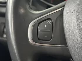 Renault Clio thumbnail 19