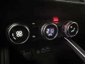 Renault Clio thumbnail 13