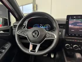 Renault Clio thumbnail 24