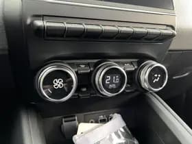 Mitsubishi Colt thumbnail 10