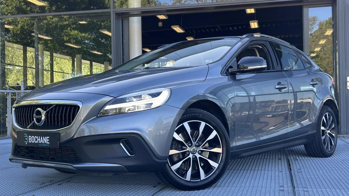 Volvo V40 — foto 1