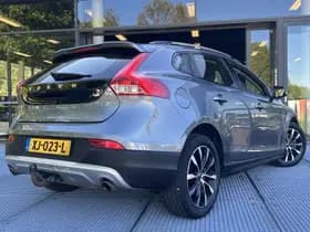 Volvo V40 thumbnail 2