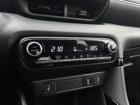 Toyota Yaris thumbnail 13