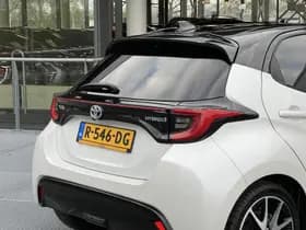Toyota Yaris thumbnail 14
