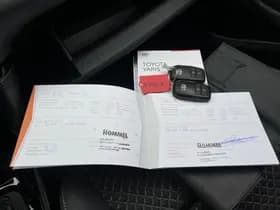Toyota Yaris thumbnail 15