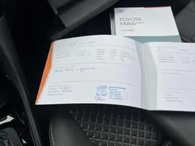Toyota Yaris thumbnail 16