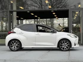 Toyota Yaris thumbnail 18