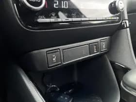 Toyota Yaris thumbnail 31