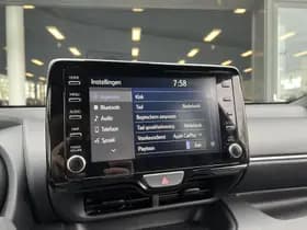 Toyota Yaris thumbnail 10