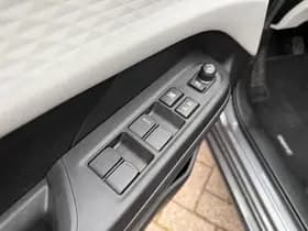 Suzuki Swift thumbnail 23