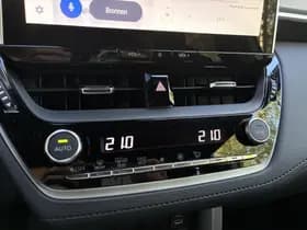 Toyota Corolla thumbnail 14