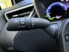 Toyota Corolla thumbnail 25