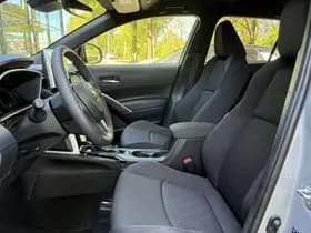 Toyota Corolla thumbnail 8