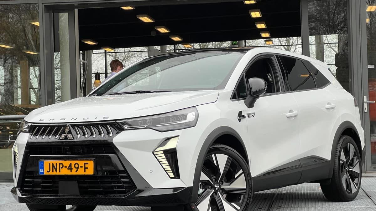 Mitsubishi Grandis — foto 1