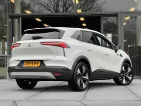 Mitsubishi Grandis thumbnail 2