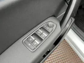 Mitsubishi Grandis thumbnail 21