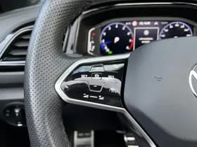 Volkswagen T-Roc thumbnail 24