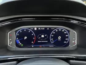 Volkswagen T-Roc thumbnail 4