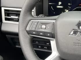 Mitsubishi Outlander thumbnail 21