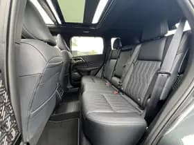 Mitsubishi Outlander thumbnail 8