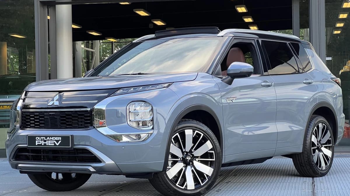 Mitsubishi Outlander — foto 1