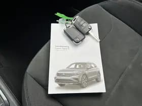 Volkswagen Tiguan thumbnail 16