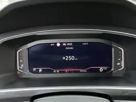 Volkswagen Tiguan thumbnail 4