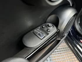 MINI Cooper S thumbnail 24