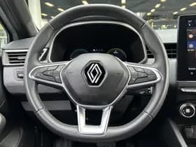 Renault Clio thumbnail 25