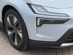 Polestar 4 thumbnail 28