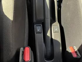 Suzuki Swift thumbnail 25