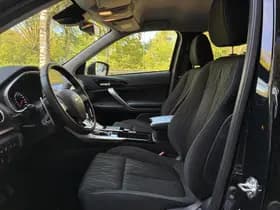 Mitsubishi Eclipse Cross thumbnail 7