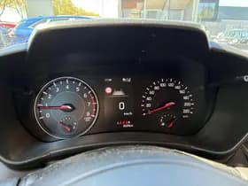 Suzuki Swift thumbnail 5