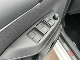 Toyota Yaris thumbnail 20