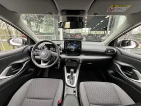 Toyota Yaris thumbnail 3