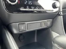 Toyota Yaris thumbnail 28