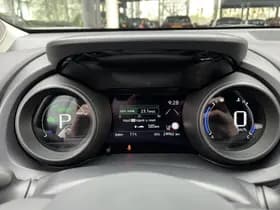 Toyota Yaris thumbnail 4