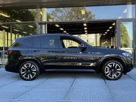 BMW iX3 thumbnail 22
