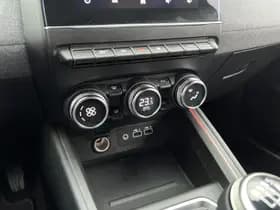 Renault Clio thumbnail 13