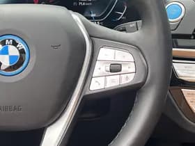 BMW iX3 thumbnail 25