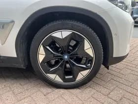 BMW iX3 thumbnail 34