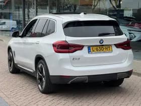 BMW iX3 thumbnail 8